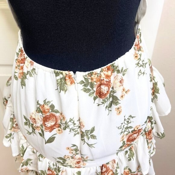 Women's White Floral Ruffle Mini Dress with Open Back Detail, Bridal Size M - Picture 9 of 16